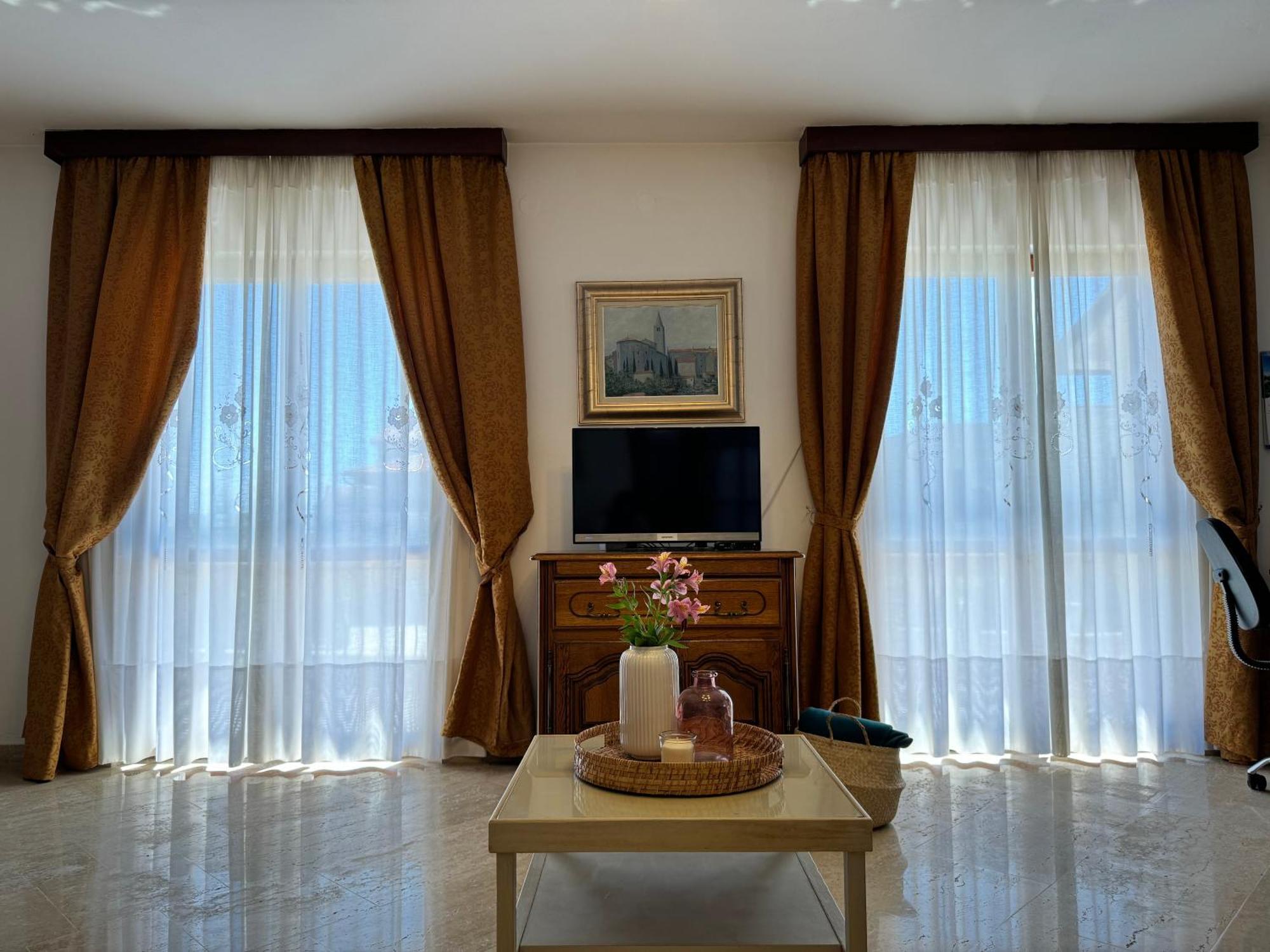 Apartman Ostrea *** Bale Esterno foto