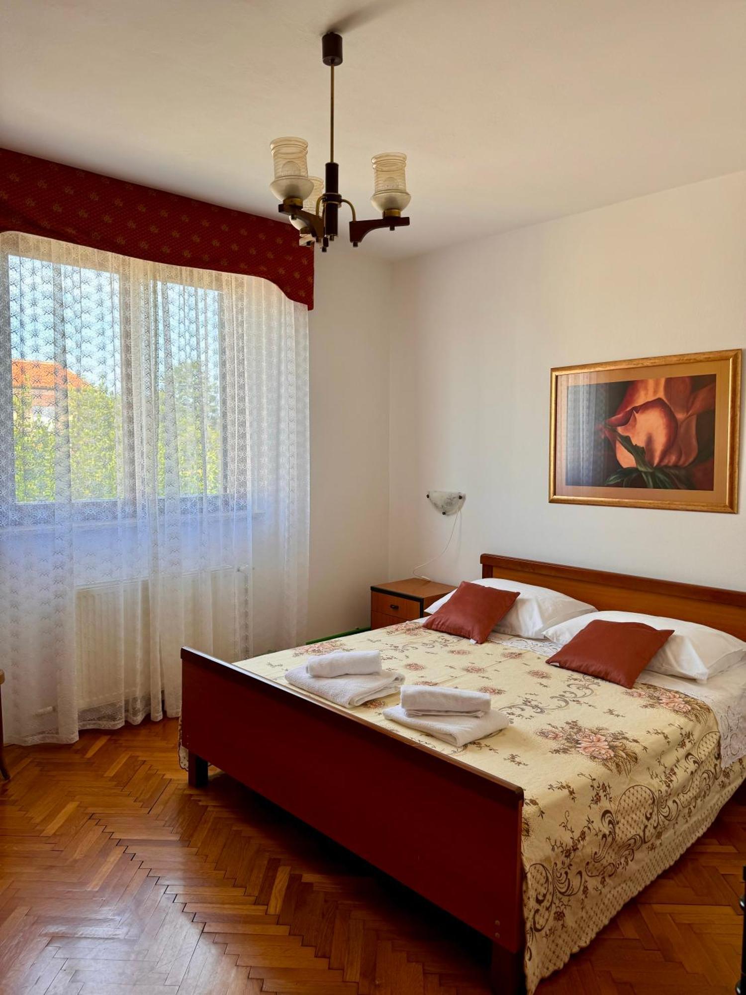 Apartman Ostrea *** Bale Esterno foto